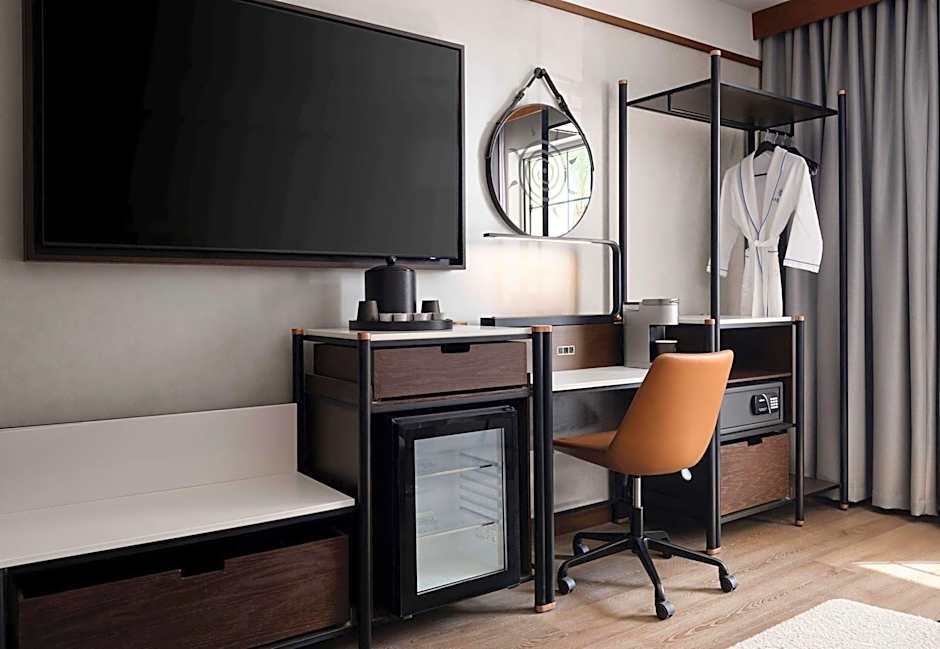 Sanctity Hotel Rancho Cucamonga, Tapestry Collection Hilton