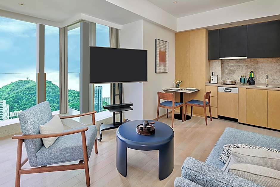 DoubleTree by Hilton Shenzhen Airport Residences