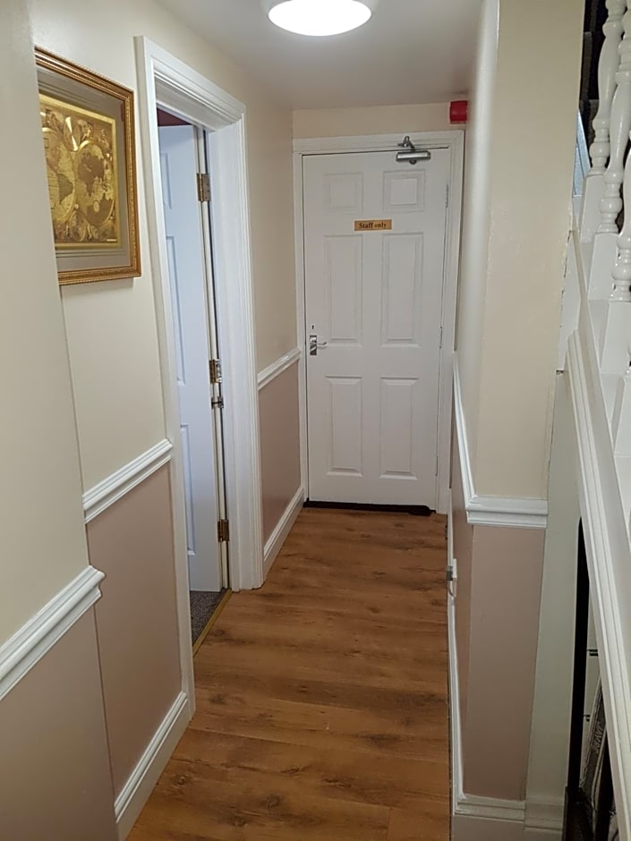 Riverside Guest House