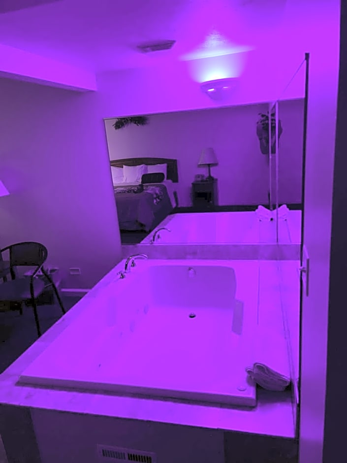 VIBE INN - WHIRLPOOLS SUITES - Lyons