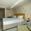 Golden Tulip Macae