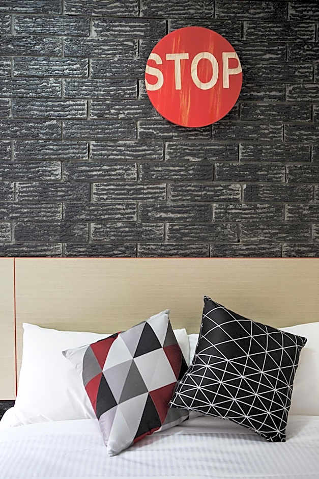 Nightcap at Jamison Hotel