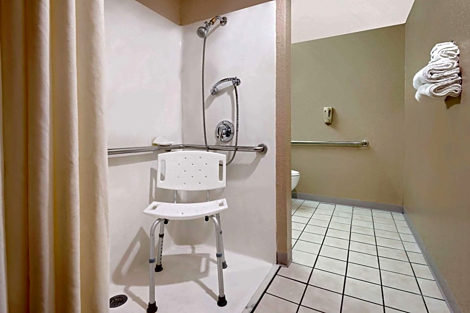 Microtel Inn & Suites by Wyndham Joplin