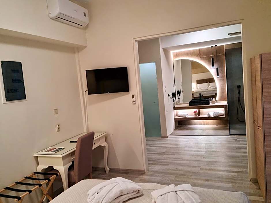 Golden City Center Suites