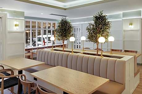 Hotel Zaragoza Royal