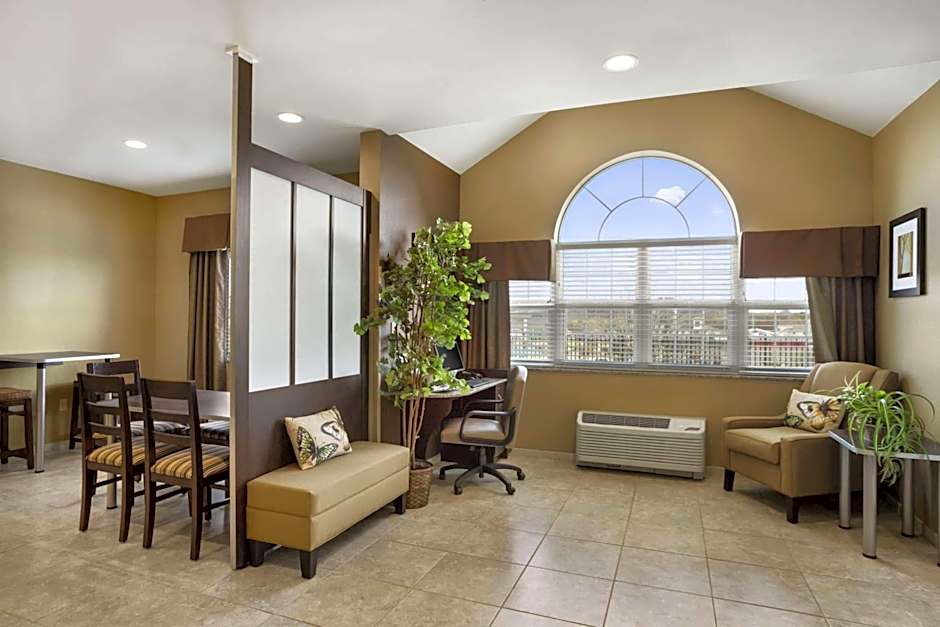 Microtel Inn & Suites By Wyndham Cambridge