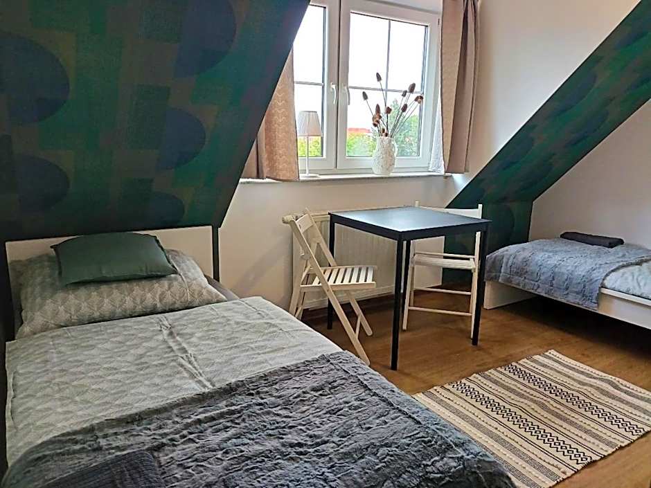 Lemuria Pokoje Hostel Chojnowska A