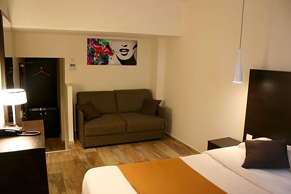 Central Hotel