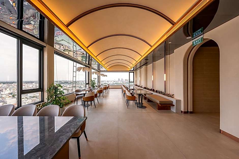 The Iris Signature Hotel and Spa