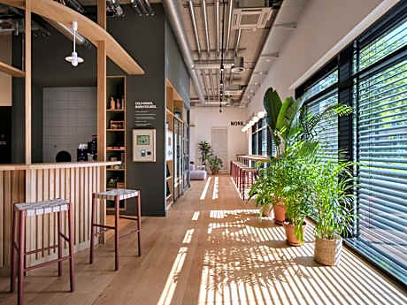 STAYERY Gütersloh Hauptbahnhof