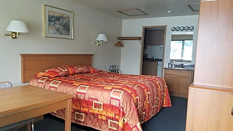 King Room with Kitchenette