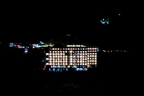 Red Fox by Lemon Tree Hotels, Neelkanth