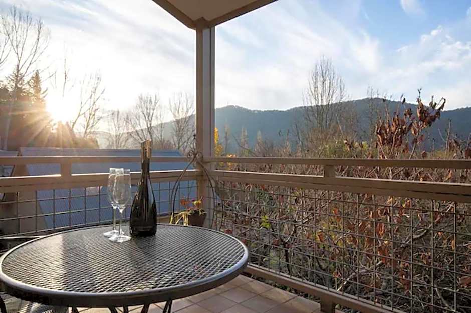 Chestnut Tree Holiday Units