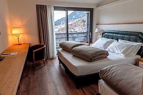 Deluxe Quadruple Room