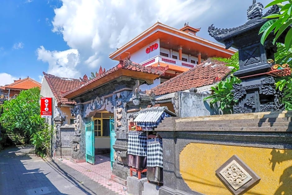 OYO 2411 Taman Mekar Beach Inn 2