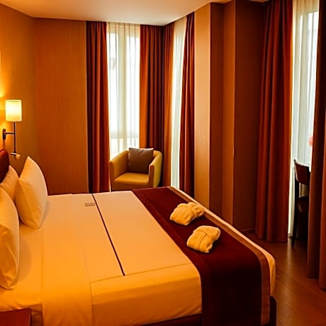 Deluxe Double Room with Bosphorus View - Free Access to Spa