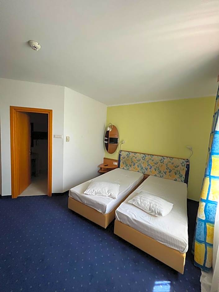 Hotel Doi Taurasi
