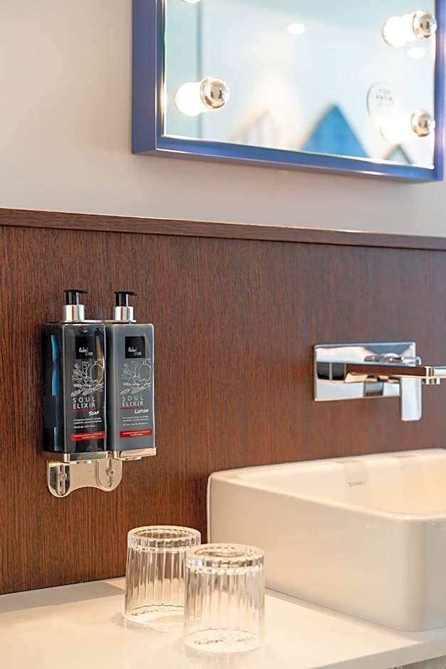 Ruby Zoe Hotel London