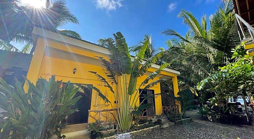 Apo Diver Beach Accomodation