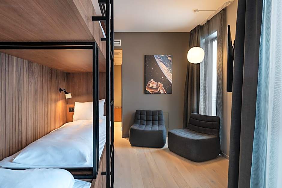 Quality Hotel River Station