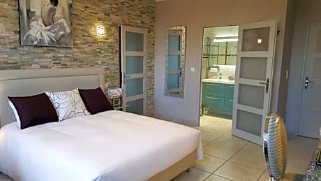 Double Room with Pool View