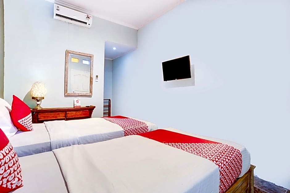 OYO 90363 Nira Guest House Sanur Bali