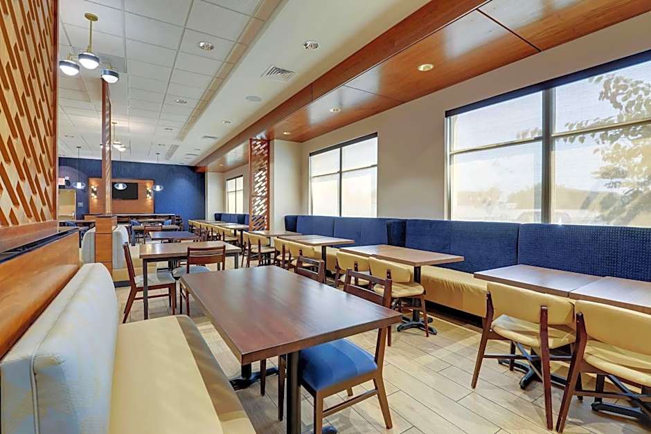 Drury Inn & Suites Lafayette IN