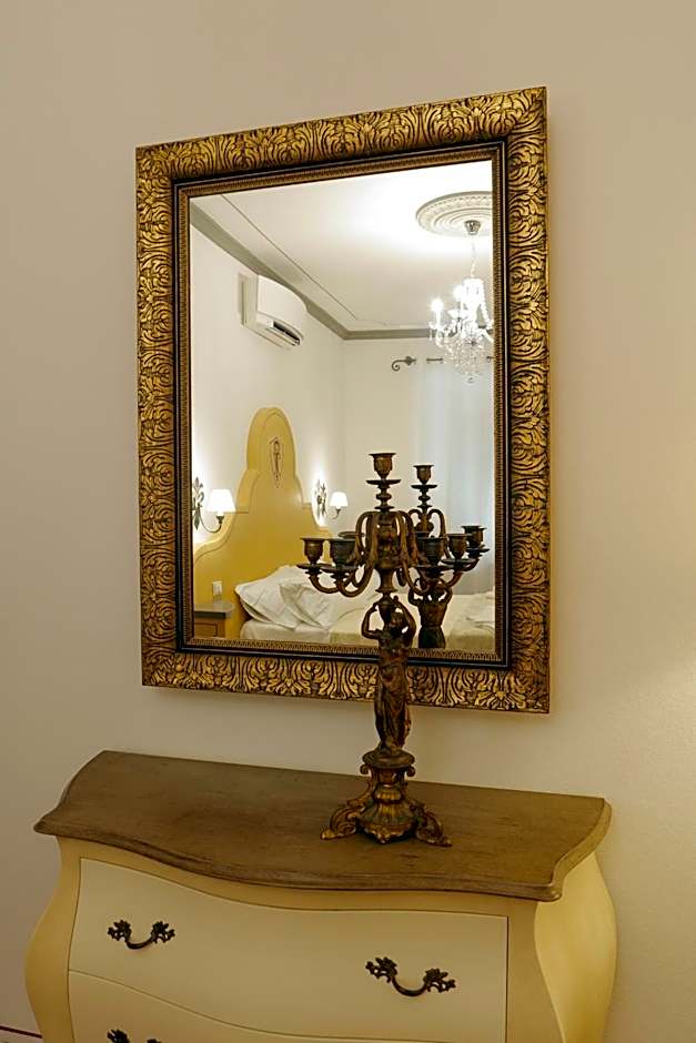 Palazzo Mari suite & rooms b&b