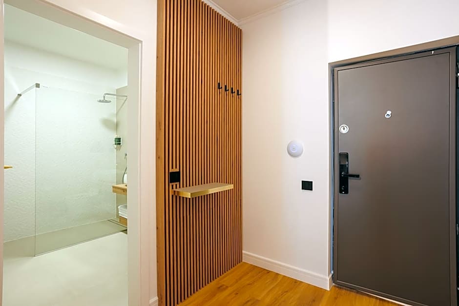 Bloom Downtown Suites