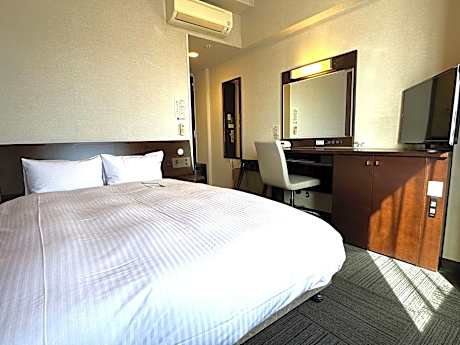 Comfort Double Room with Small Double Bed - Non-Smoking -No Daily Cleaning