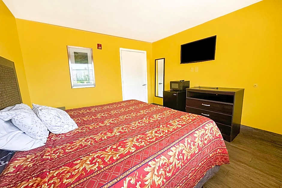 Luxury Inn By OYO Albany