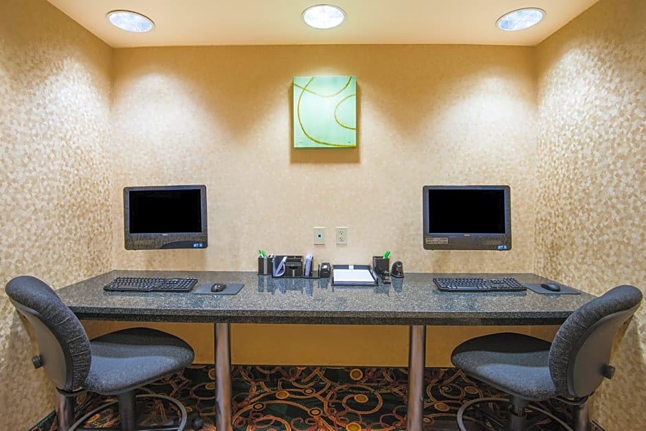 Holiday Inn Riverton-Convention Center