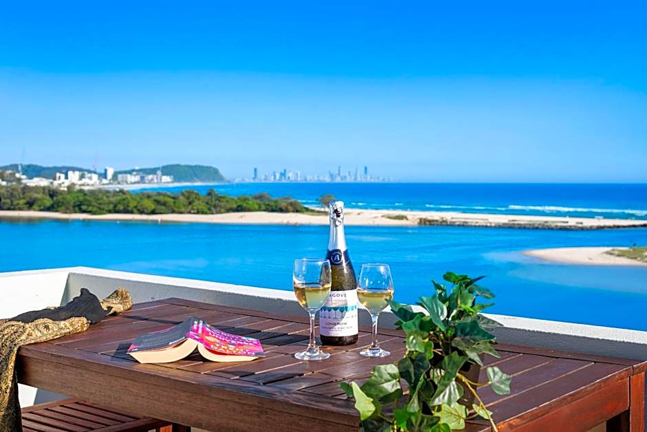 Little Cove Currumbin Resort