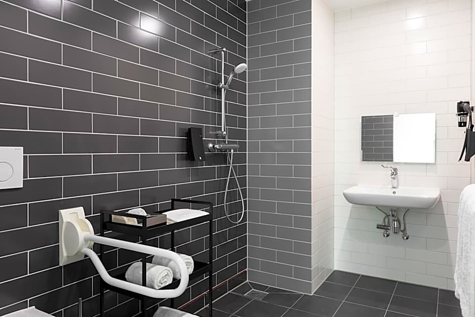 Holiday Inn Express Amsterdam - North Riverside By IHG