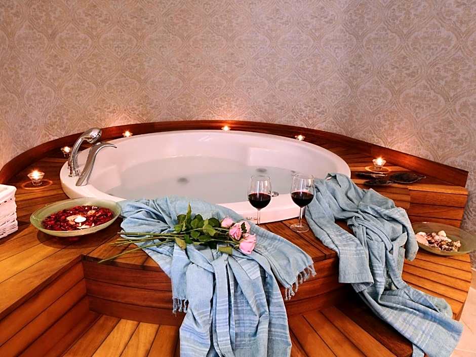 Sea Breeze Hotel and Apartments