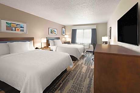 Queen Room with Two Queen Beds - Non-Smoking