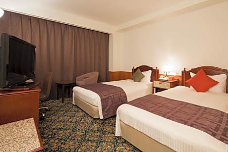 Standard Twin Room - Non-Smoking