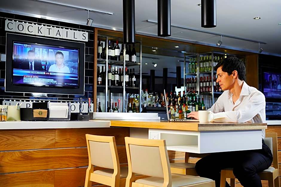Holiday Inn London Brentford Lock By IHG