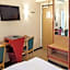 Garner Hamburg Wandsbek Marktplatz By IHG