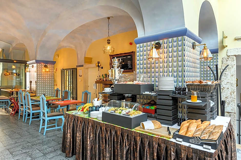 Maison Bistro & Hotel