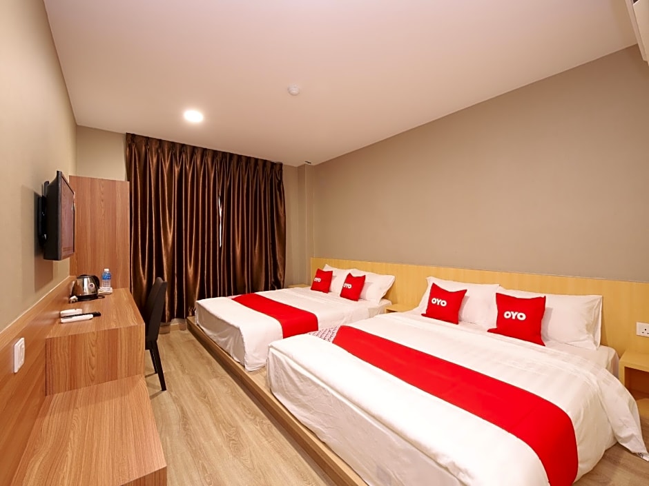 HOTEL 101 Ulu Tiram