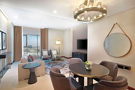 Superior One Bedroom Suite with Balcony Sea View