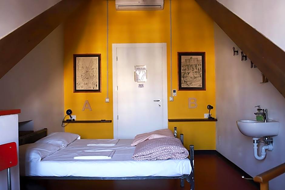 Attic Hostel Torino