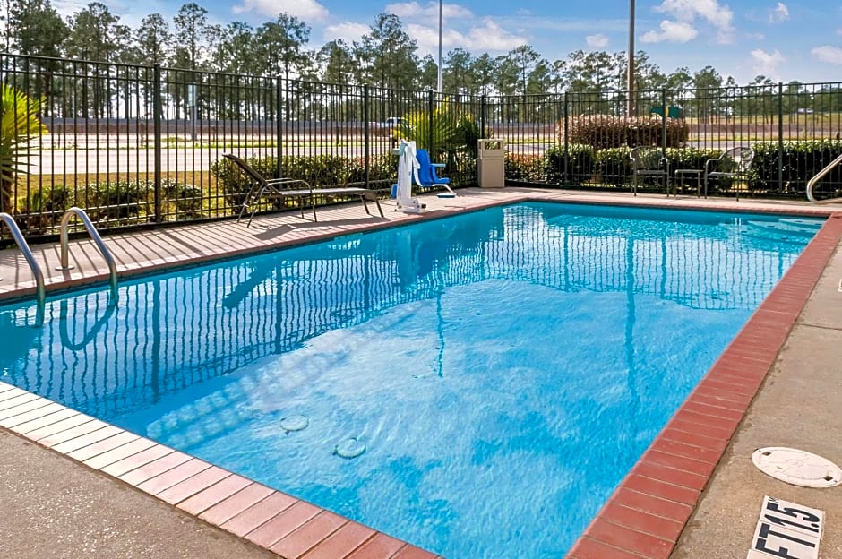 Quality Inn & Suites Slidell