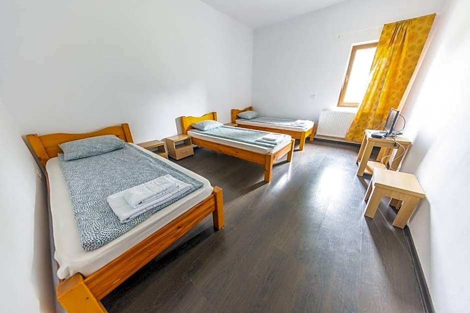 Route 68 Hostel Gurasada Park