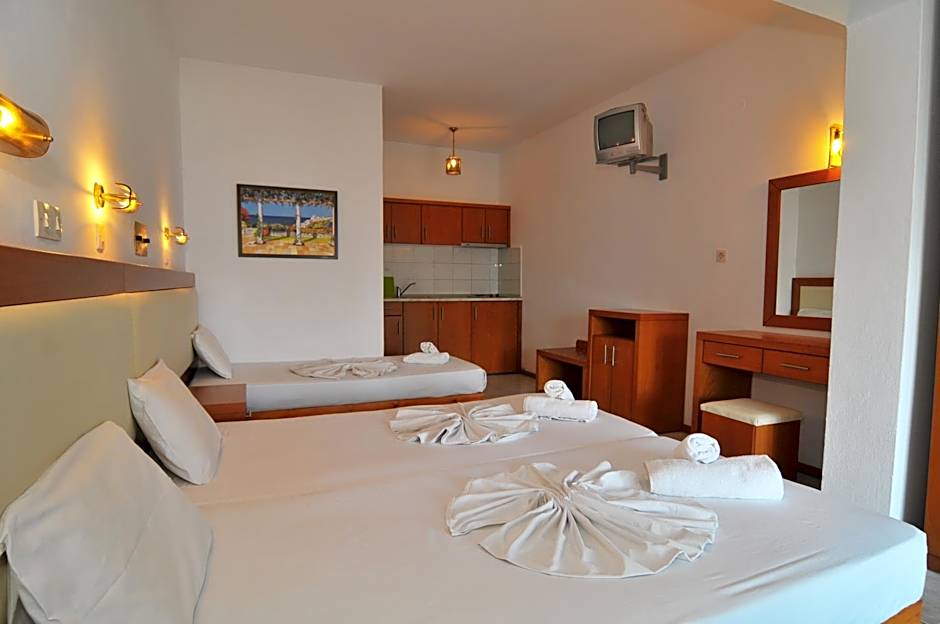 Hotel Emerald and Suites