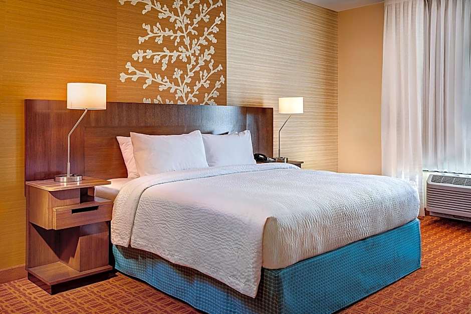 Fairfield by Marriott Inn & Suites East Hartford