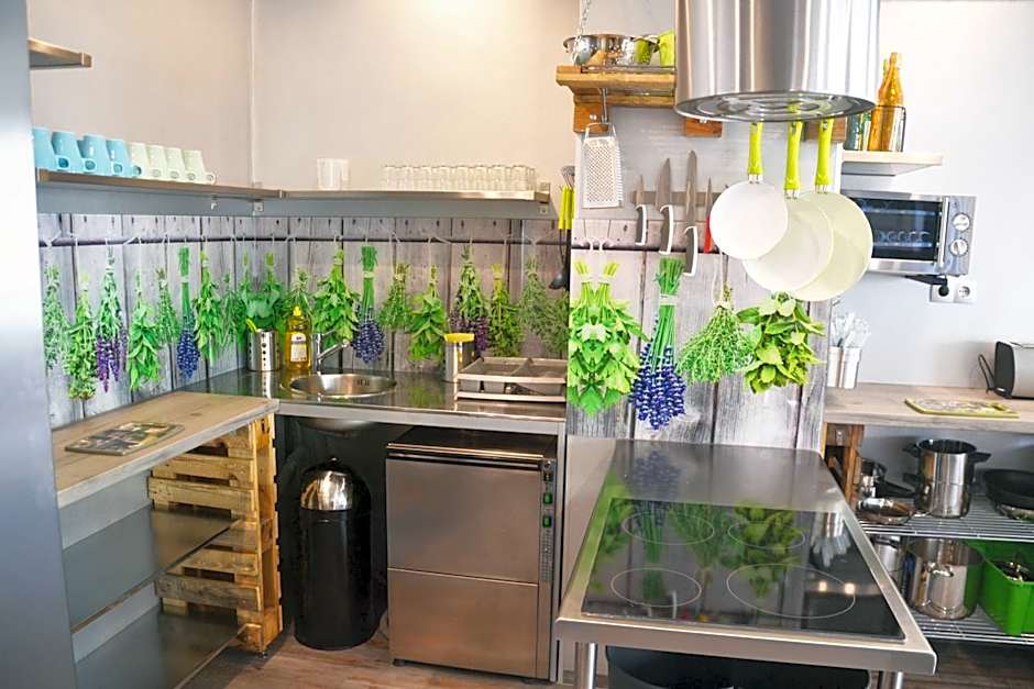 Do Step Inn Central - Self-Service-Hostel