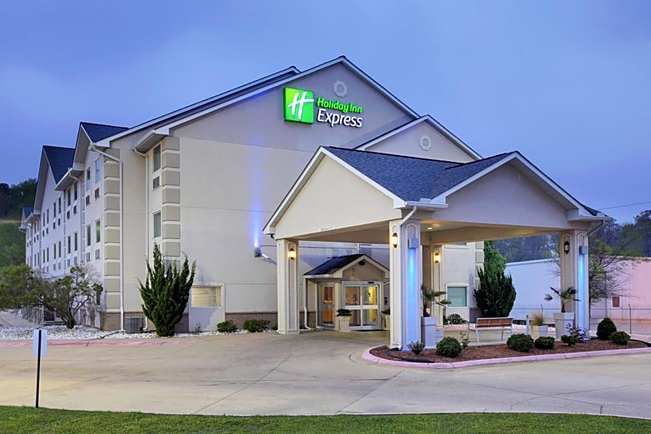 Holiday Inn Express Hotel & Suites El Dorado