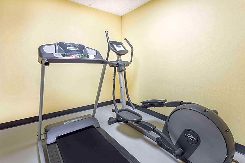Photo 1 of 50 of Days Inn by Wyndham New Orleans Pontchartrain
